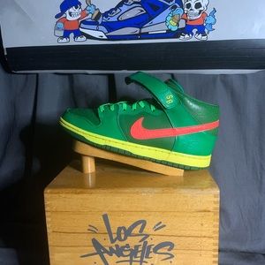 Nike SB Mid “Watermelon”